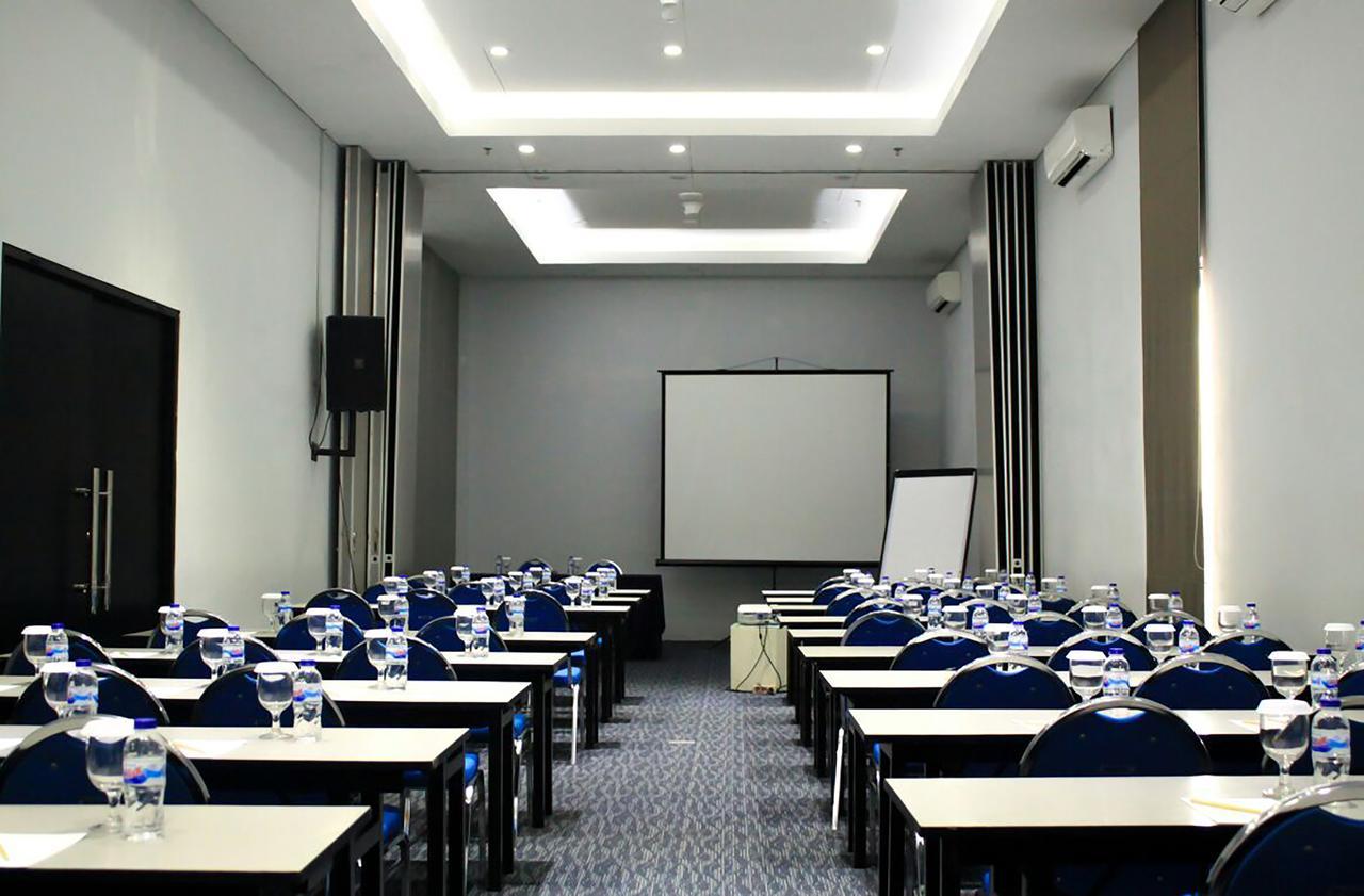 G Suites Hotel By Amithya Surabaya Ngoại thất bức ảnh