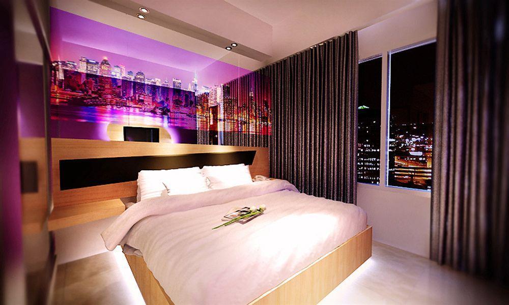 G Suites Hotel By Amithya Surabaya Ngoại thất bức ảnh