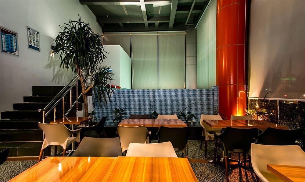 G Suites Hotel By Amithya Surabaya Ngoại thất bức ảnh