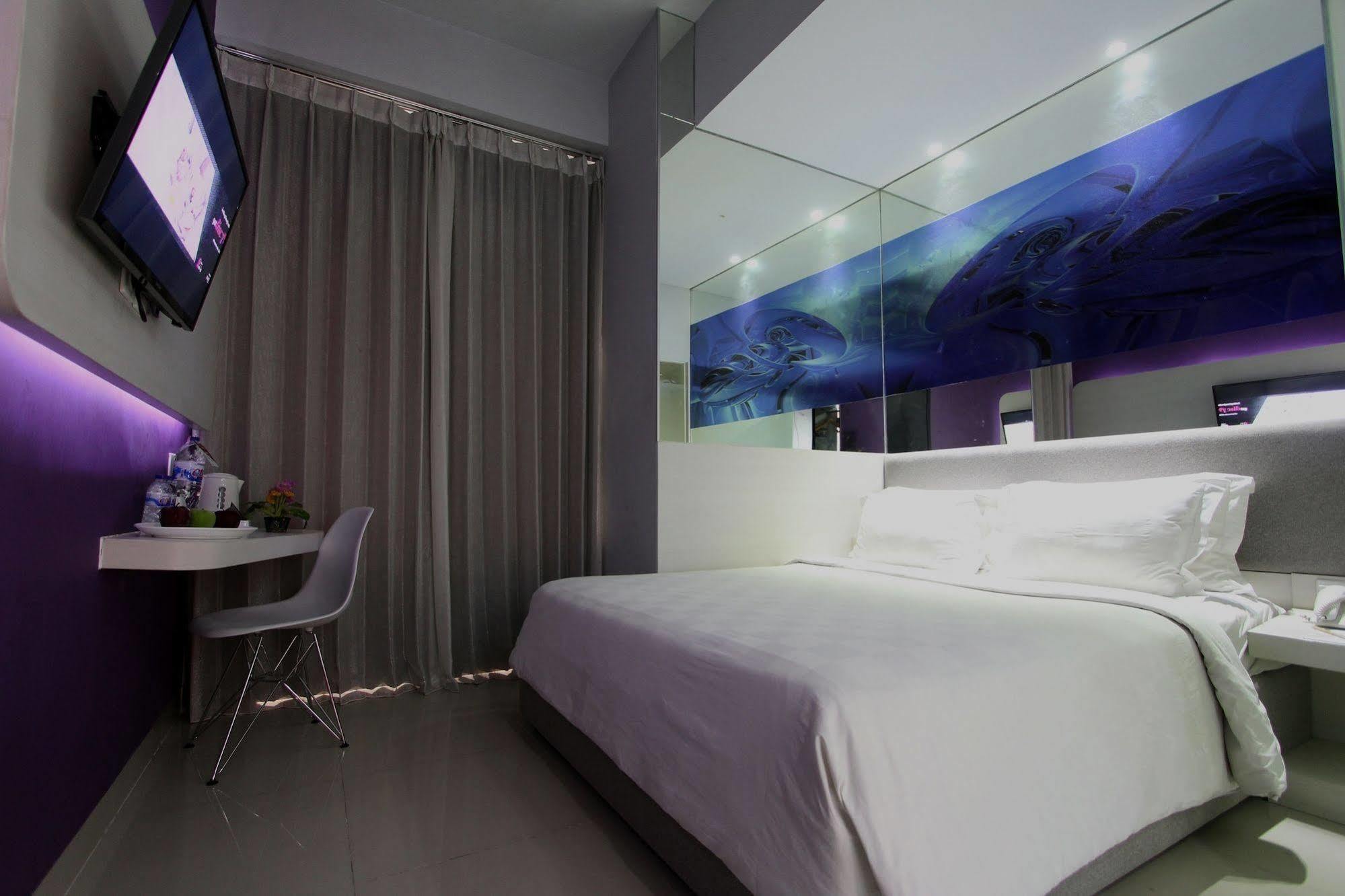 G Suites Hotel By Amithya Surabaya Ngoại thất bức ảnh
